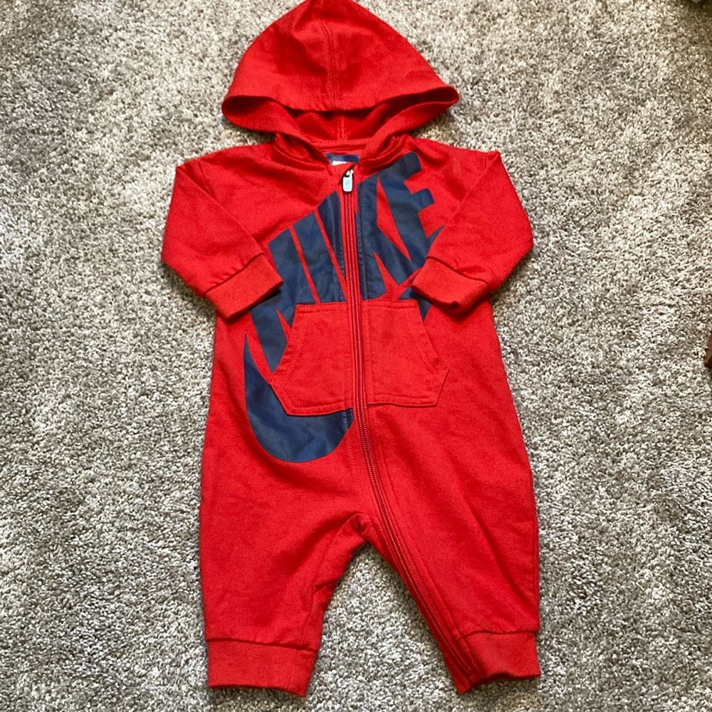 Nike Red and Blue jumpsuit with Hood NWOT 3-6 months